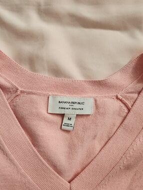 Banana Republic Light Pink V-Neck Sweater